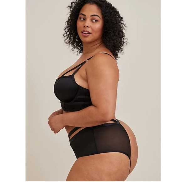 TORRID NWT STRAPPY SATIN SET - Picture 3 of 9